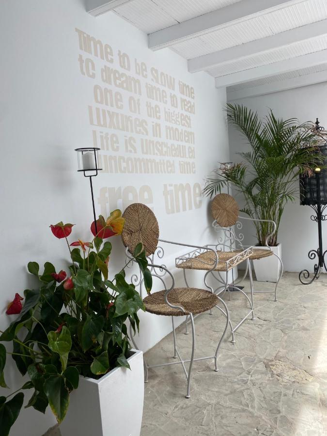 Hotel Casa Blanco Tarifa Exterior foto